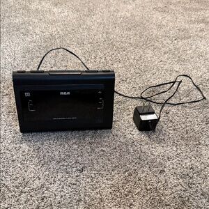 RCA Black Compact AM/FM Radio